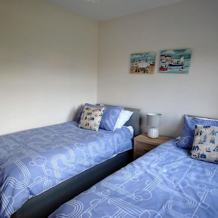 The Neuk- Contemporary Coastal Apartment アンストラザー エクステリア 写真