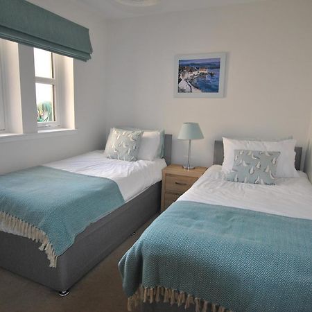 The Neuk- Contemporary Coastal Apartment アンストラザー エクステリア 写真