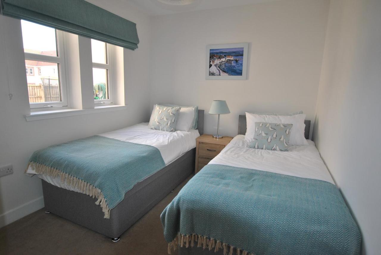 The Neuk- Contemporary Coastal Apartment アンストラザー エクステリア 写真